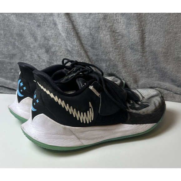 Nike Kyrie 3 Men's Low Basketball Athletic Shoes Sneakers Black Green Blue Sz 12 - Picture 4 of 16